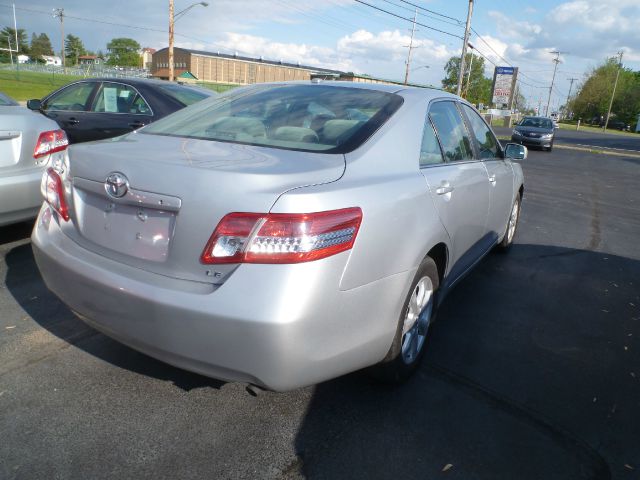 Toyota Camry 2011 photo 2