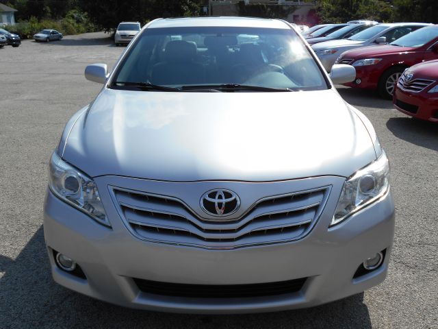 Toyota Camry SEL Sport Utility 4D Sedan