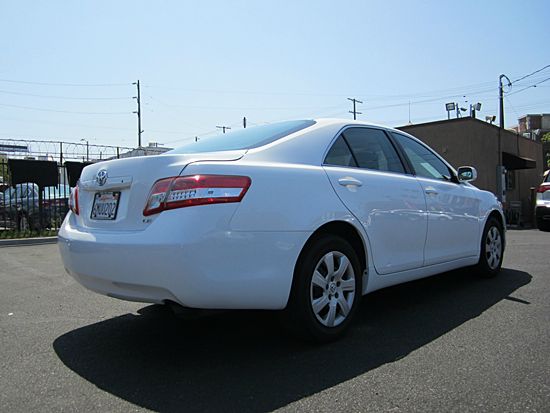 Toyota Camry 2011 photo 2