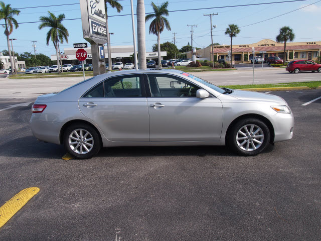 Toyota Camry 2011 photo 4