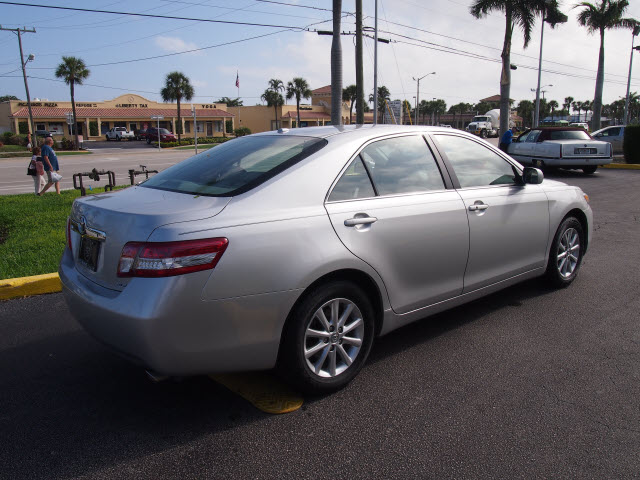 Toyota Camry 2011 photo 5