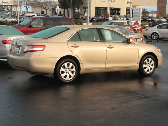 Toyota Camry 2011 photo 4