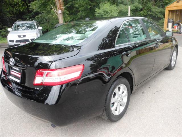 Toyota Camry 2011 photo 2