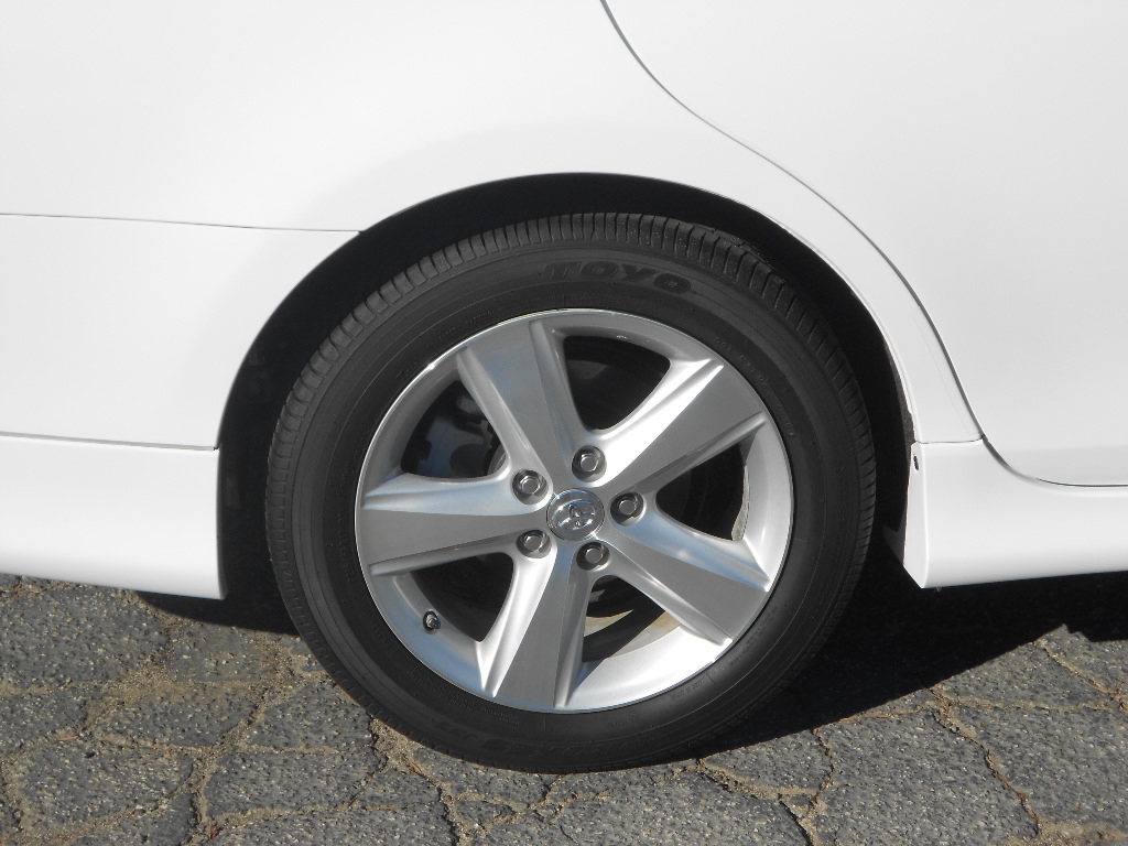 Toyota Camry 2011 photo 2