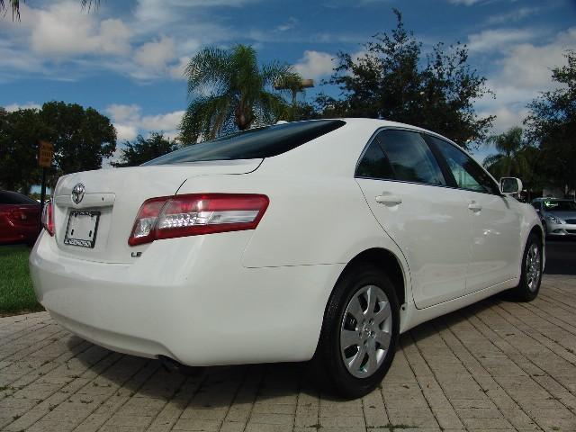 Toyota Camry 2011 photo 3