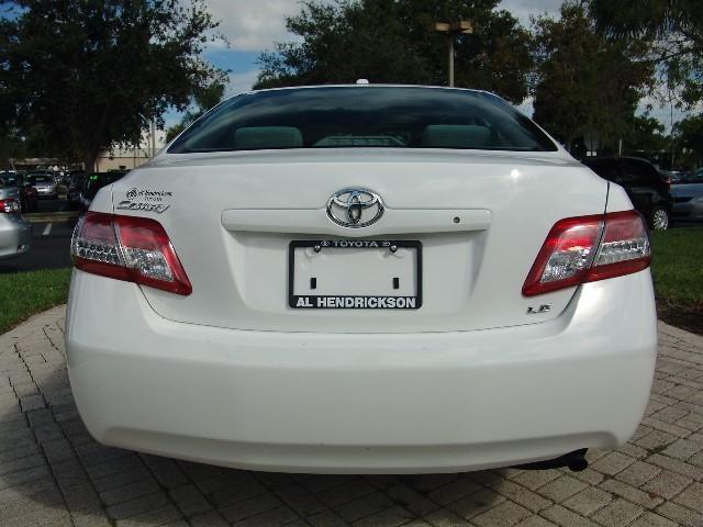 Toyota Camry 2011 photo 4