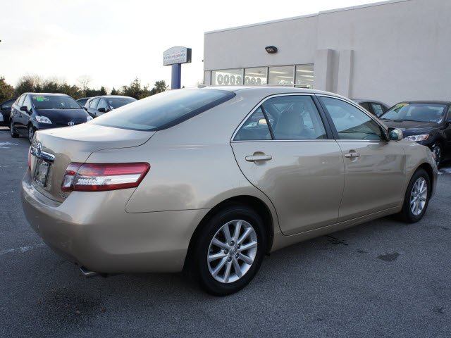 Toyota Camry 2011 photo 1