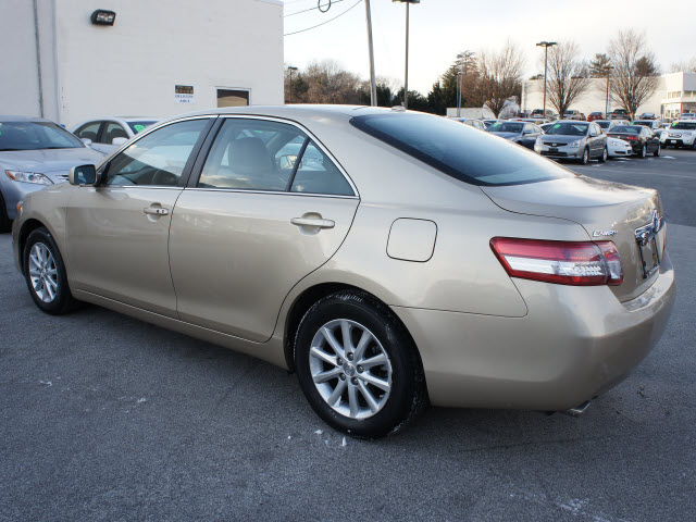 Toyota Camry 2011 photo 2