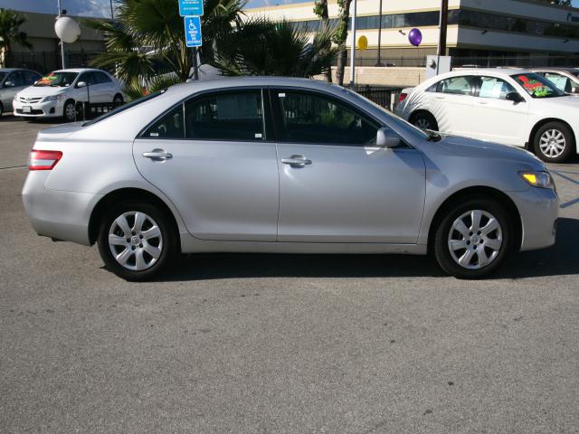 Toyota Camry 2011 photo 1