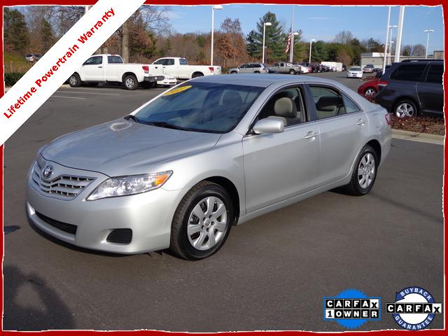 Toyota Camry 2011 photo 2