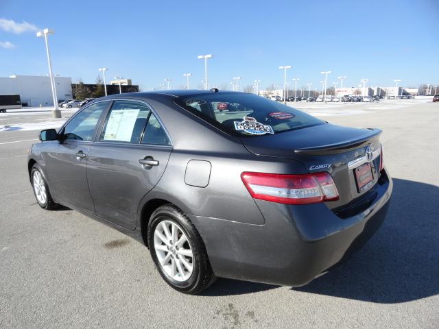 Toyota Camry 2011 photo 5