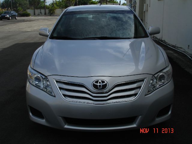 Toyota Camry 2011 photo 2