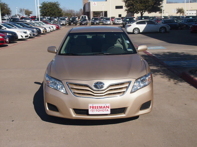 Toyota Camry 2011 photo 1