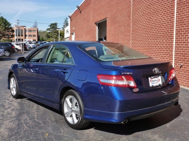 Toyota Camry 2011 photo 2