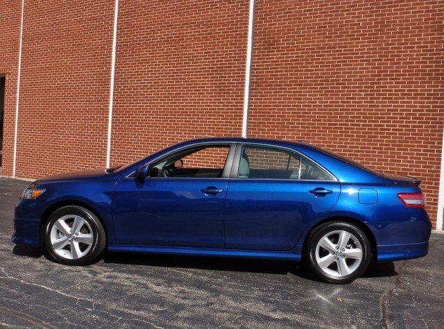 Toyota Camry 2011 photo 1