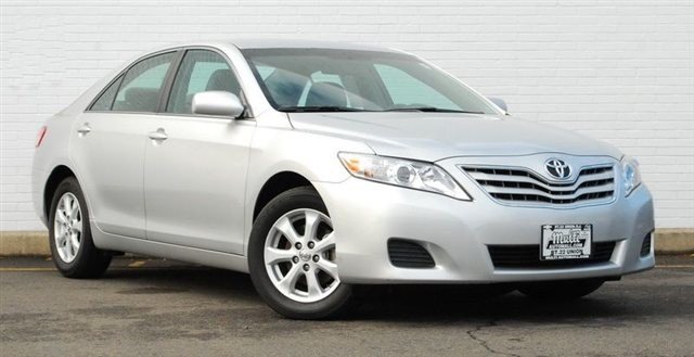 Toyota Camry 2011 photo 1