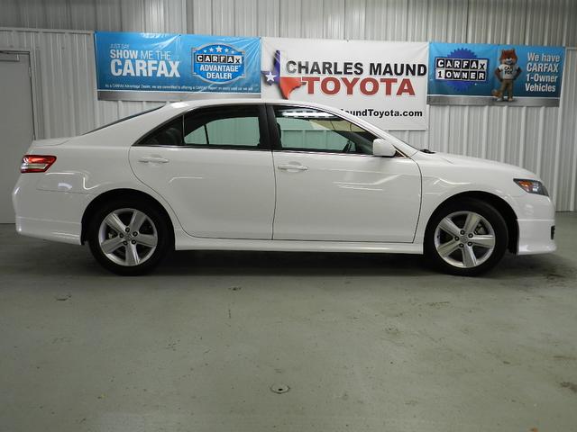 Toyota Camry 2011 photo 2