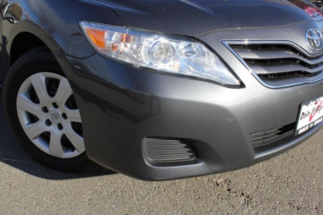 Toyota Camry 2011 photo 2