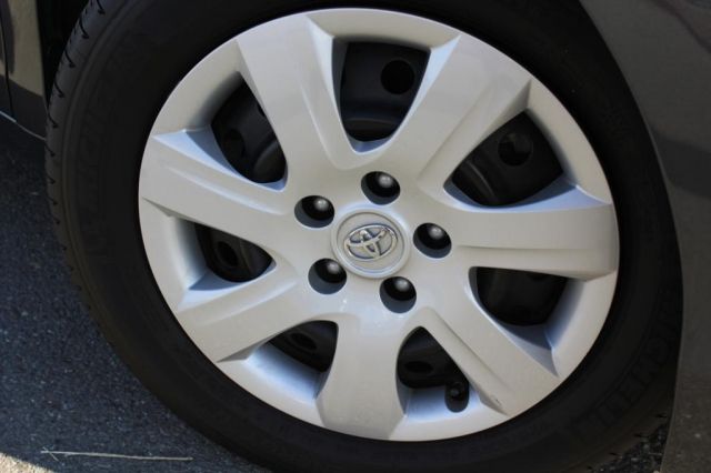 Toyota Camry 2011 photo 3