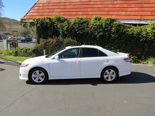 Toyota Camry 2011 photo 1