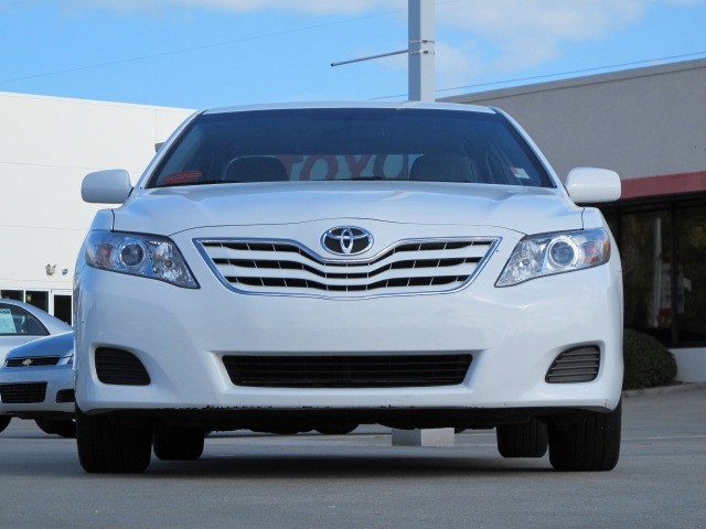Toyota Camry 2011 photo 2