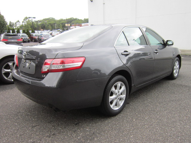 Toyota Camry 2011 photo 2