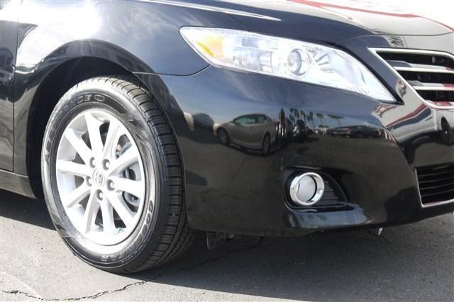 Toyota Camry 2011 photo 1
