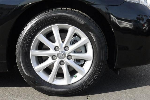 Toyota Camry 2011 photo 2