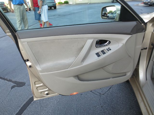 Toyota Camry 2011 photo 15