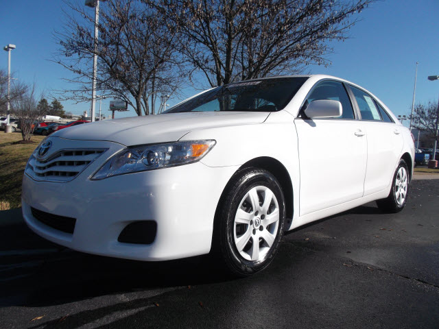 Toyota Camry 2011 photo 1