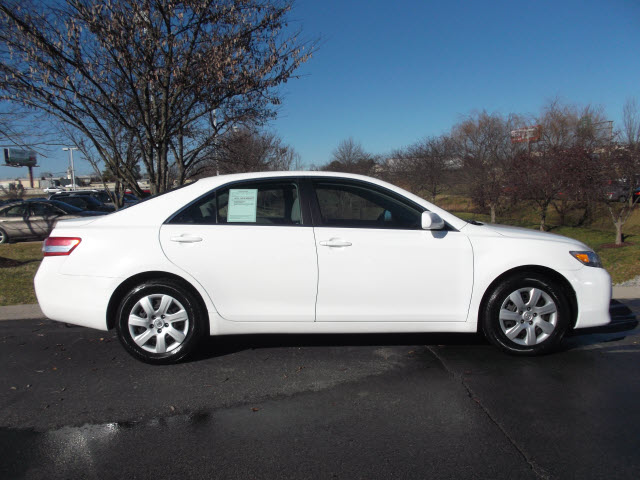 Toyota Camry 2011 photo 2