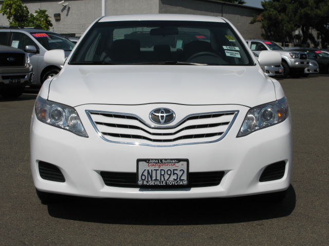 Toyota Camry 2011 photo 2