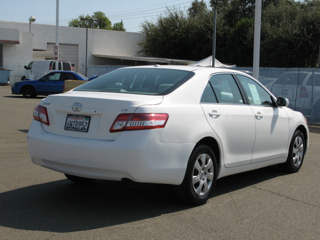 Toyota Camry 2011 photo 4