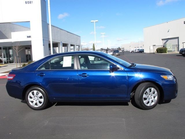 Toyota Camry 2011 photo 2