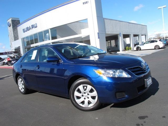 Toyota Camry 2011 photo 1