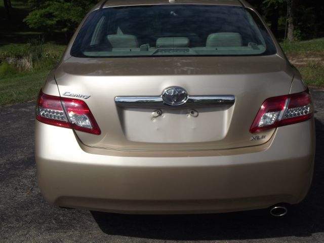 Toyota Camry 2011 photo 2