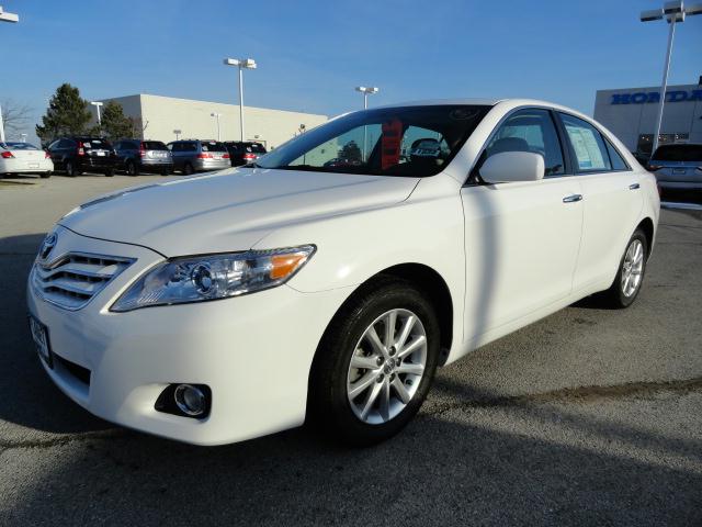 Toyota Camry 2011 photo 2