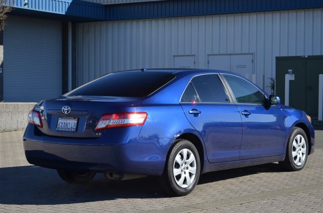 Toyota Camry 2011 photo 2