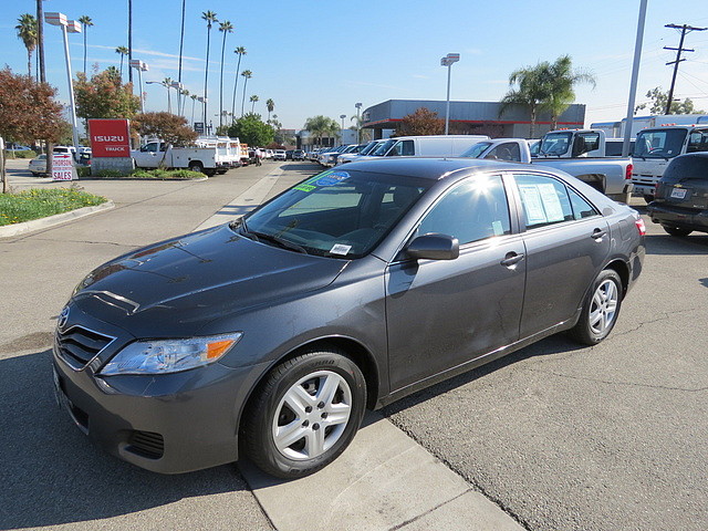 Toyota Camry 2011 photo 2