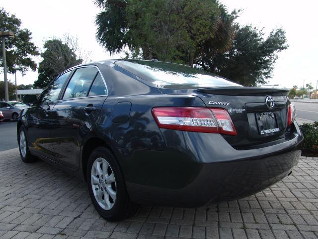 Toyota Camry 2011 photo 5