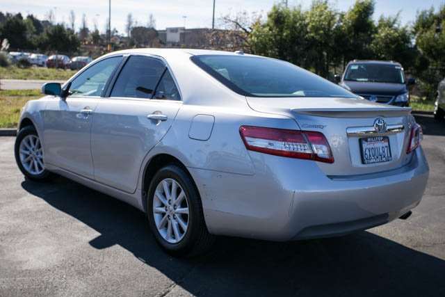 Toyota Camry 2011 photo 2