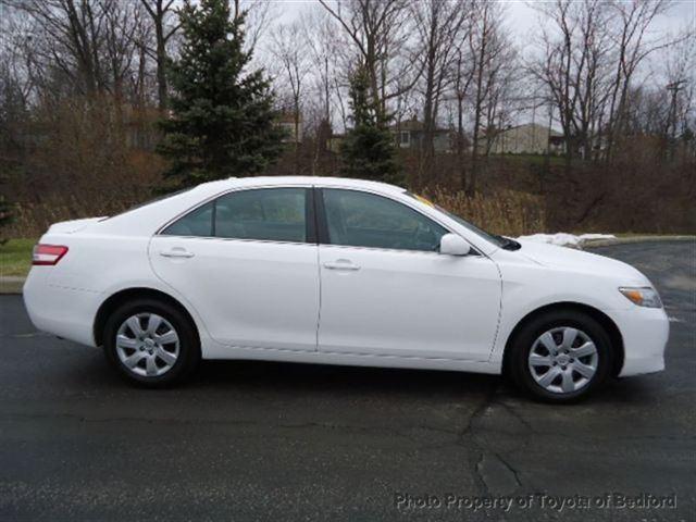 Toyota Camry 2011 photo 1
