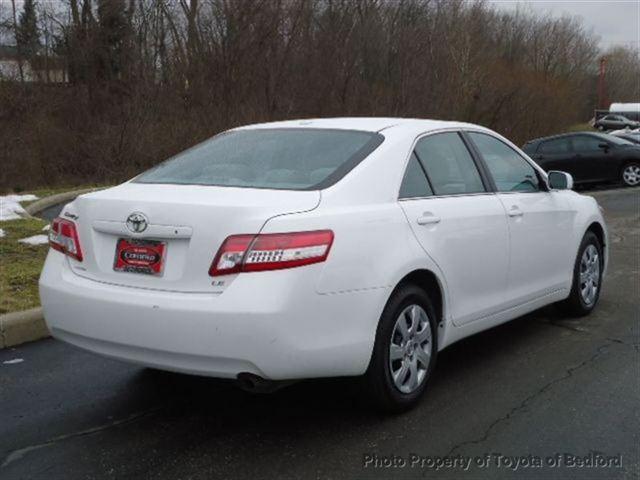 Toyota Camry 2011 photo 2