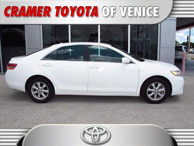 Toyota Camry 2011 photo 2