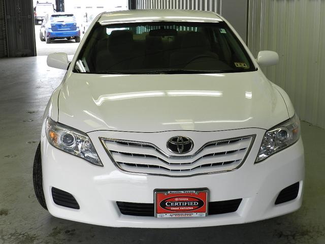 Toyota Camry 2011 photo 1