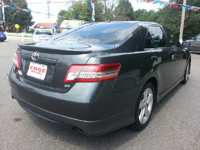 Toyota Camry 2011 photo 2