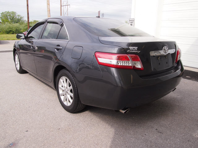 Toyota Camry 2011 photo 1