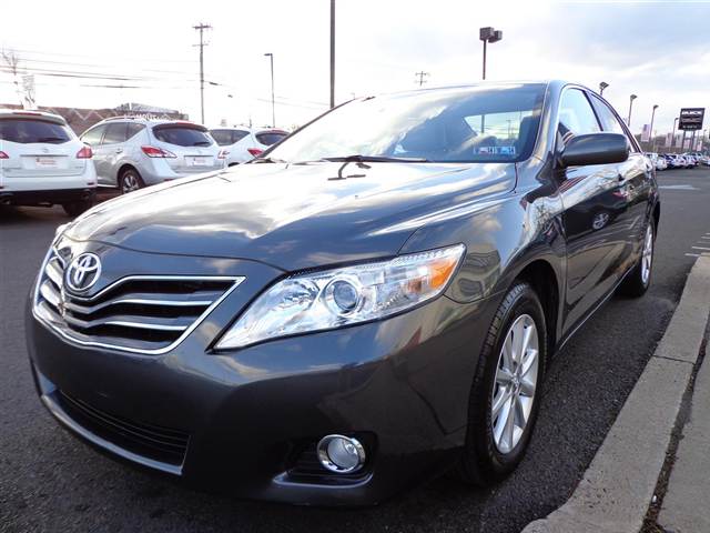 Toyota Camry 2011 photo 1