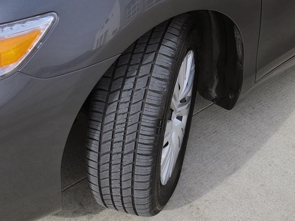 Toyota Camry 2011 photo 2