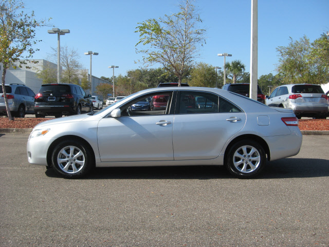 Toyota Camry 2011 photo 1